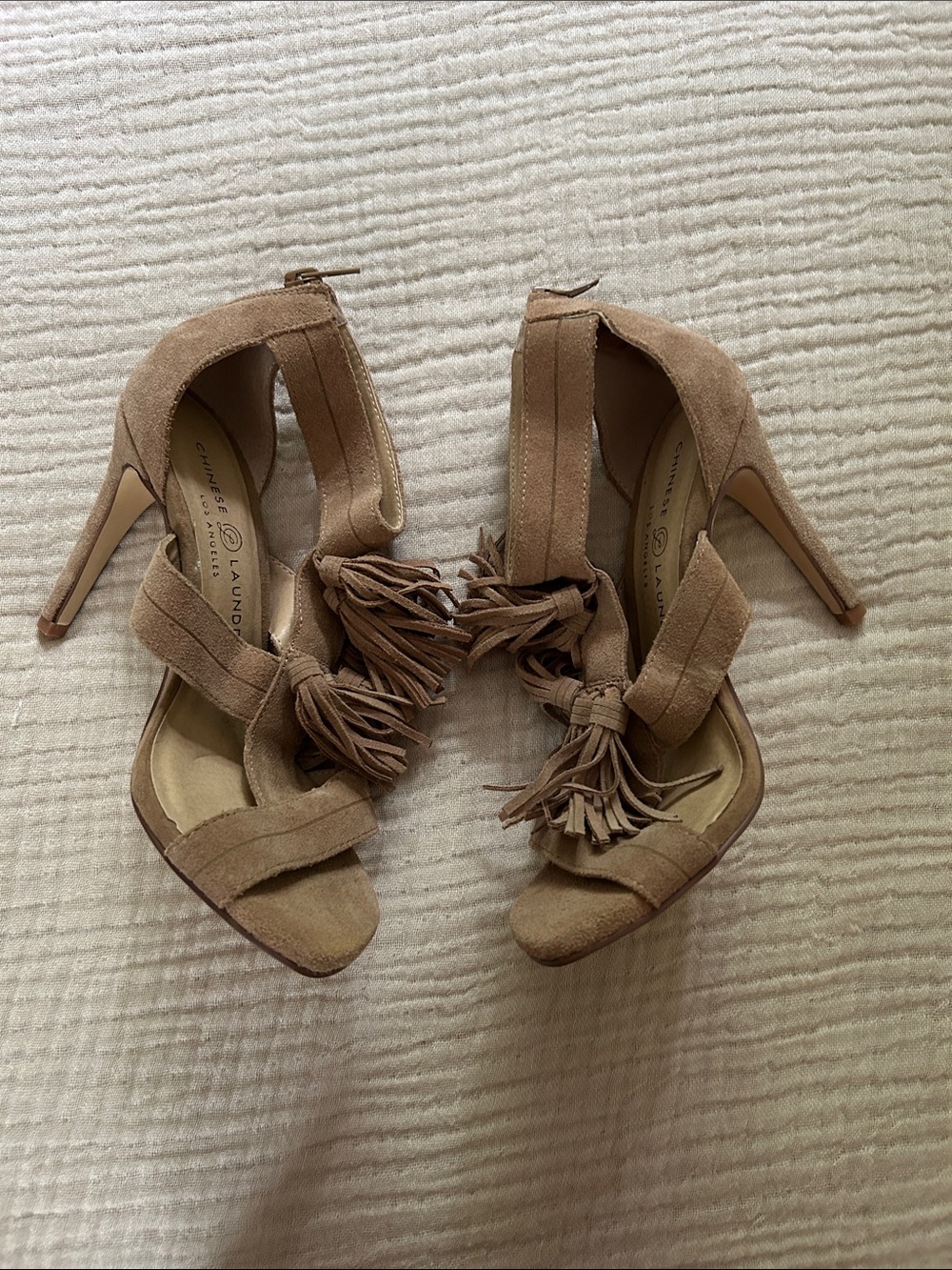 Chinese Laundry Speak Easy Open Toe Tassel Dress Sandal Size 6.5 - Picture 11 of 12